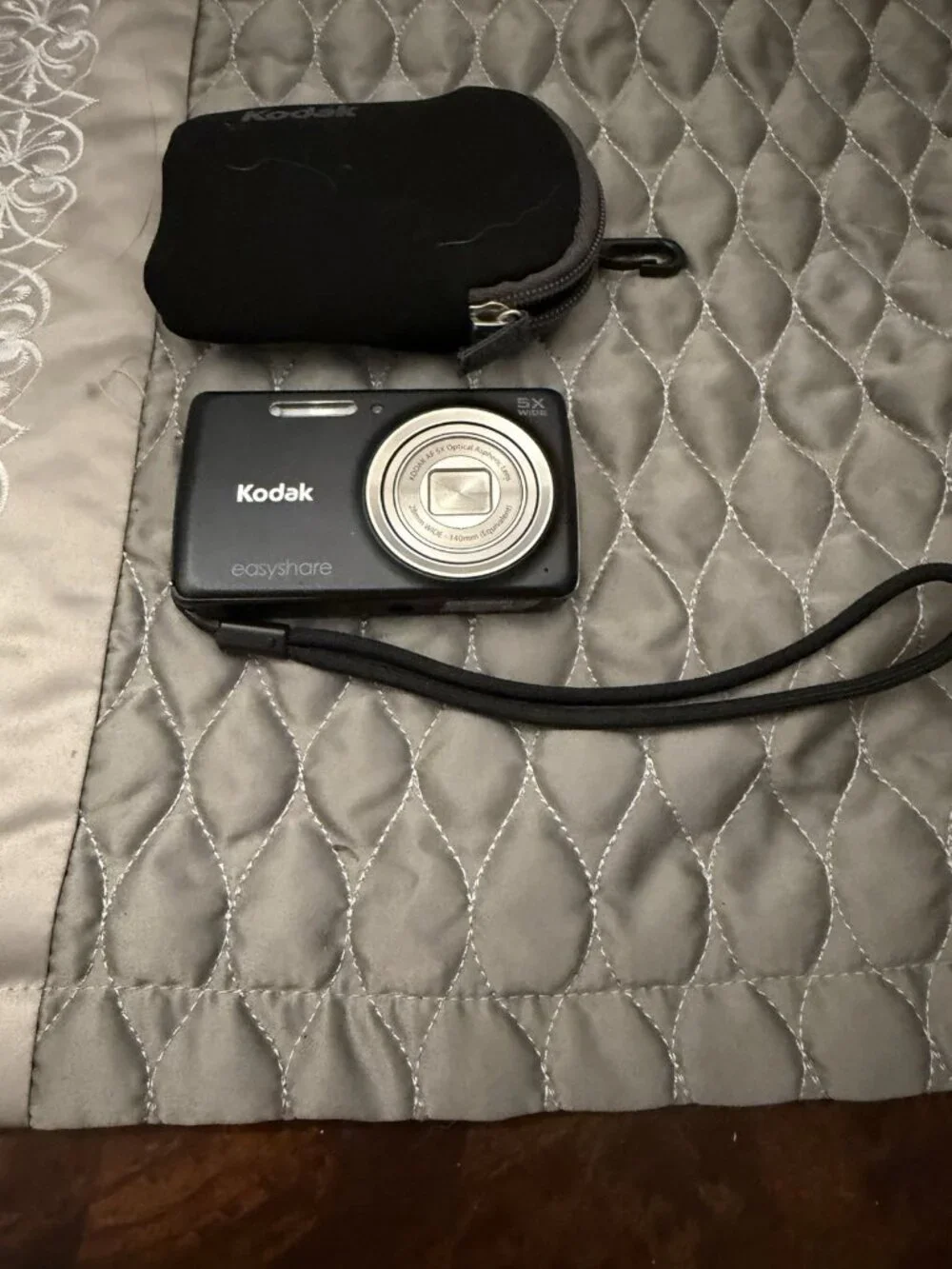 Kodak EasyShare V1253 12.1MP Digital Camera - Black